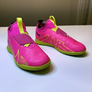 Nike Jr Zoom Vapor 15 Academy IC Neon Pink‎ Soccer Shoes US Size 5.5Y DJ5619-605